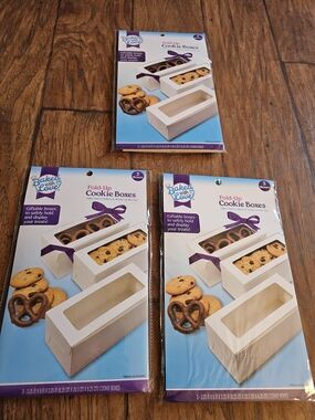 Baked With Love Fold-Up Cookie Boxes - White (3-Pack)  Lot Of 3